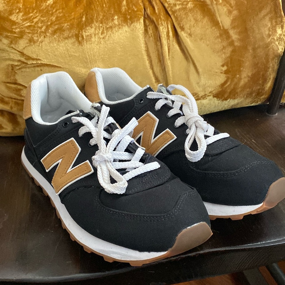 Never worn-New Balance-Men’s shoes-size 10